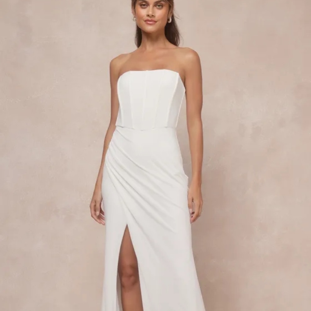 Lulu's Chic White Strapless Dress